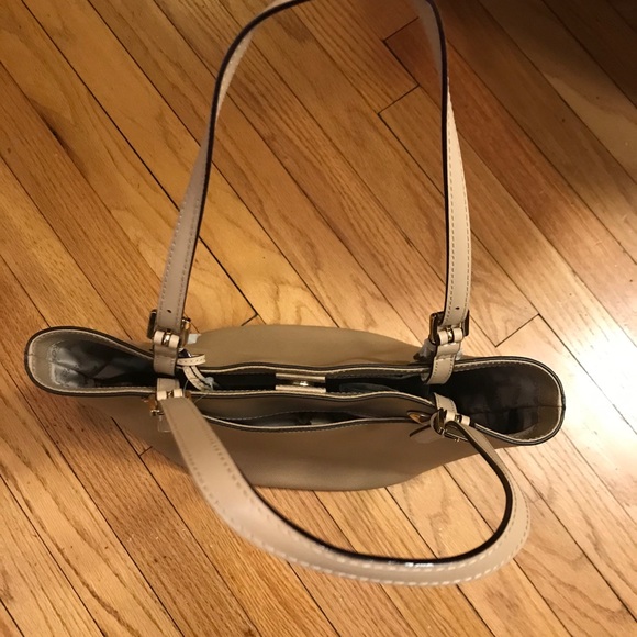 New, Michael Kora Jet Set leather tote in camel - Picture 5 of 10